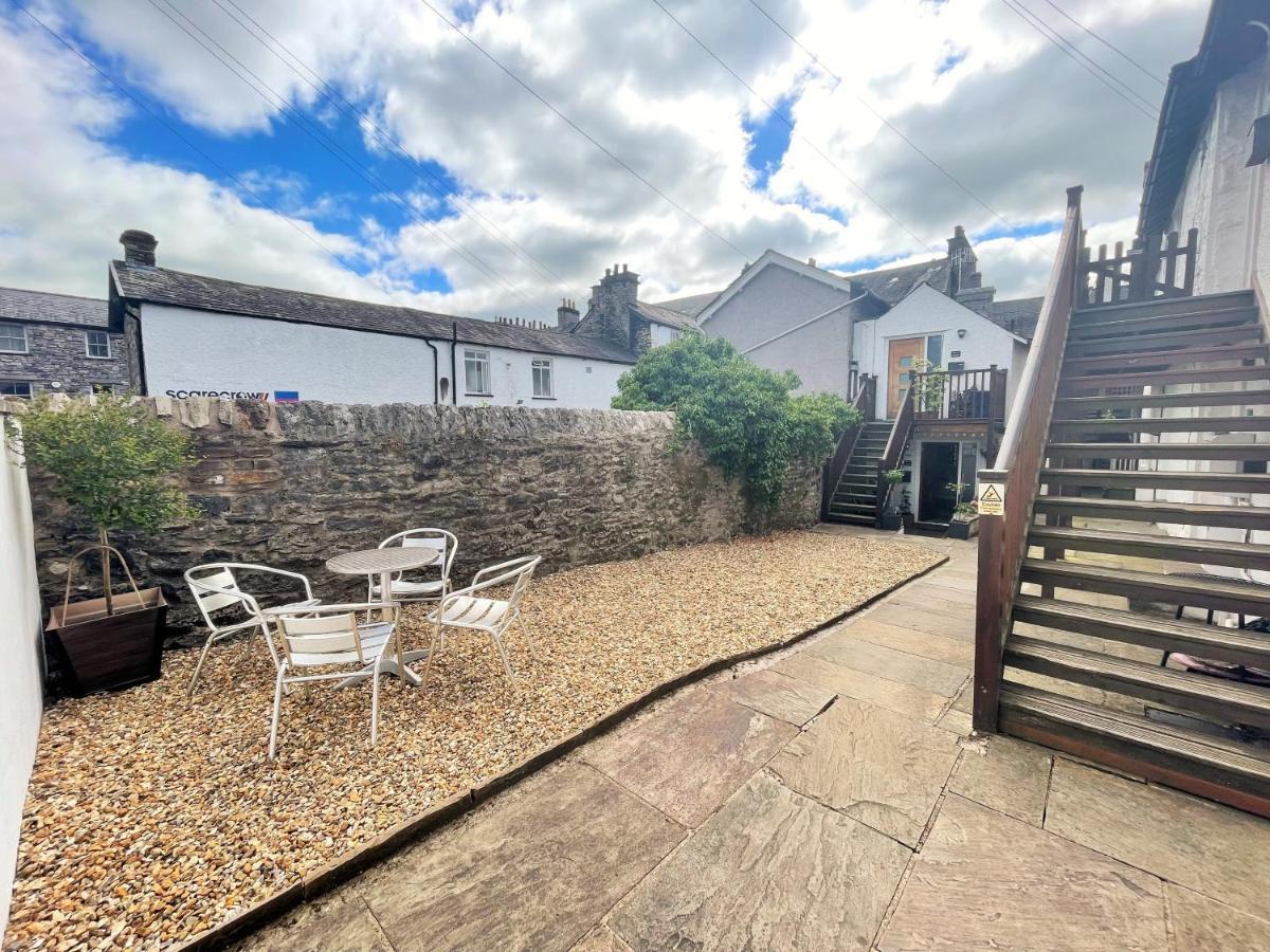Arthurs Cottage -Charming Courtyard Cottage In The Heart Of Kendal, The Lake District Exterior photo